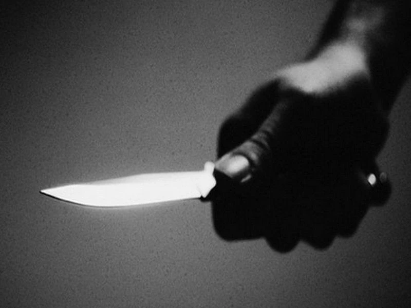 Αλλοδαποί δρουν ανεξέλεγκτα στο κέντρο της Αθήνας: Επίθεση με μαχαίρια σε Βρετανό τουρίστα